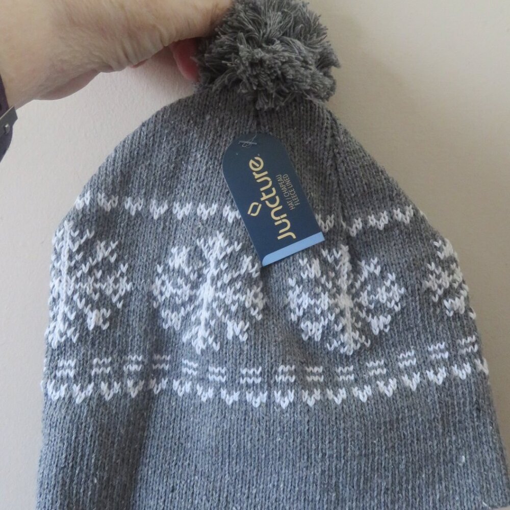 NWT JUNCTURE Winter Hat Grey/White S/M (K434)